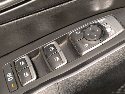 Used 2023 Kia Sorento LX FWD image 27