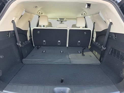 New 2026 Nissan Pathfinder SL image 8