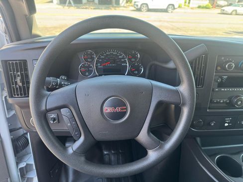 Used 2025 GMC Savana 2500 w/ Driver Convenience Package RWD image 21