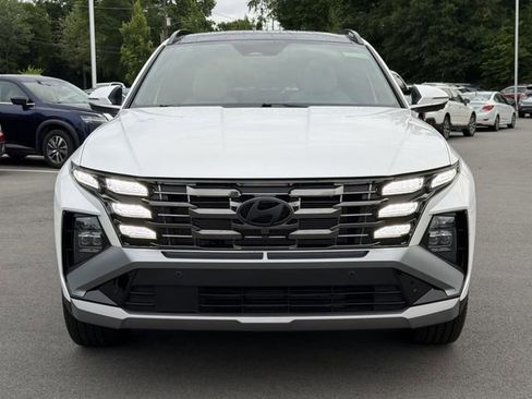 Used 2025 Hyundai Tucson Limited AWD/4WD image 8