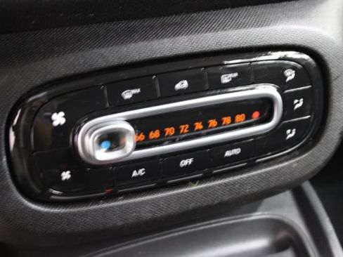 Used 2019 smart fortwo electric drive RWD image 14