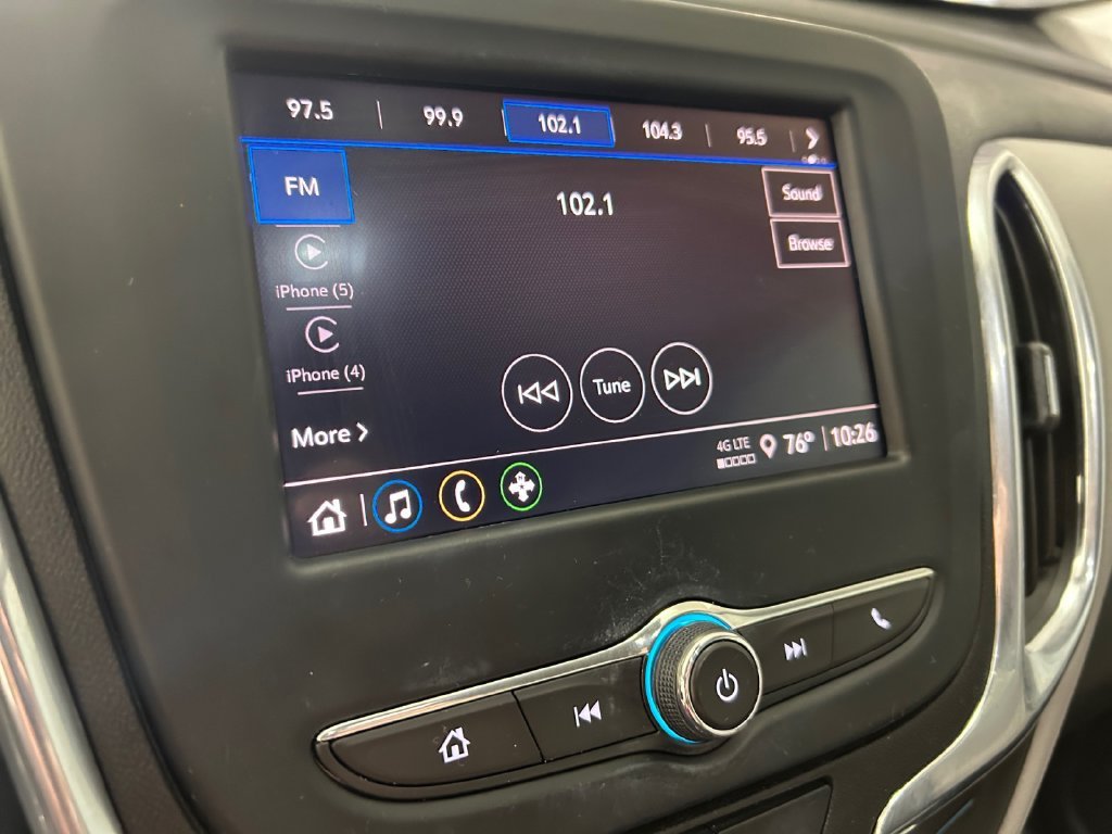 Used 2023 Chevrolet Equinox LS w/ Midnight Edition FWD image 11