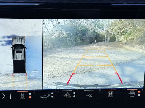 Used 2024 GMC Sierra 2500 Denali Ultimate image 12