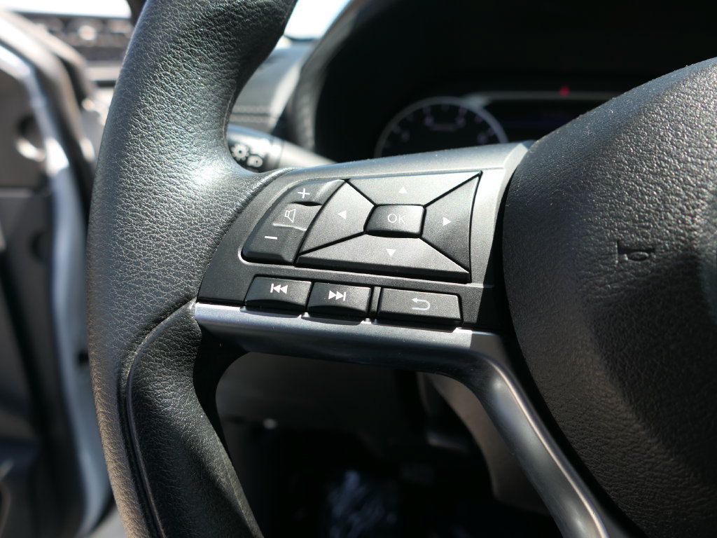 Used 2024 Nissan Sentra SV FWD image 13