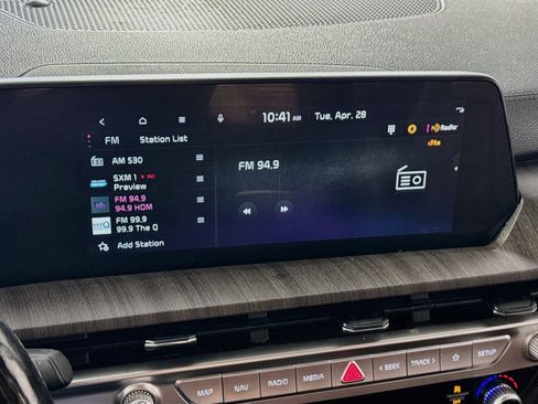 Used 2023 Kia Telluride EX w/ EX Captain's Chair Package AWD/4WD image 18