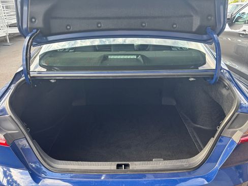 Used 2025 Toyota Camry SE FWD image 31