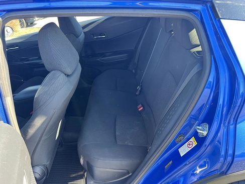 Used 2018 Toyota C-HR XLE image 12