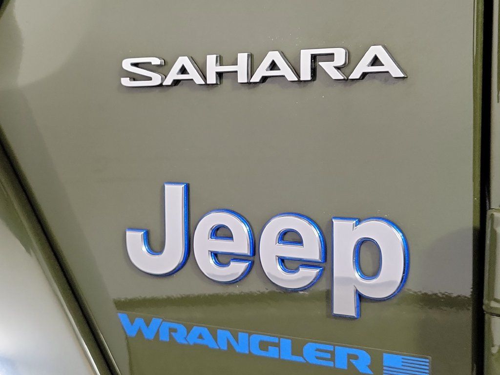 Used 2023 Jeep Wrangler Unlimited Sahara AWD/4WD image 8