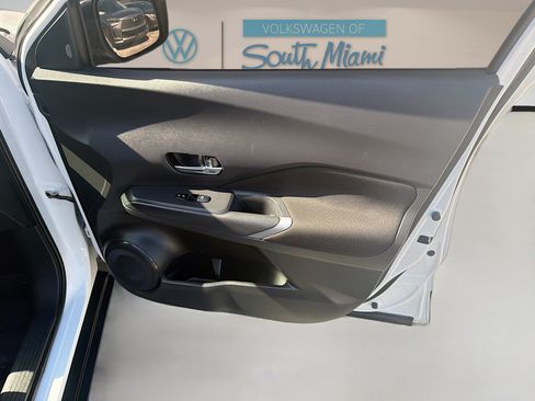 Used 2021 Nissan Kicks SV FWD image 32