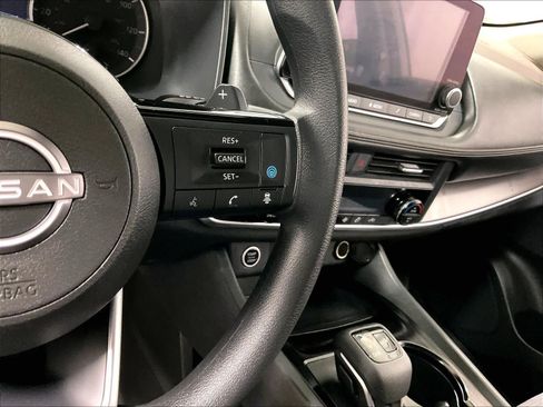 Used 2023 Nissan Rogue SV AWD/4WD image 24