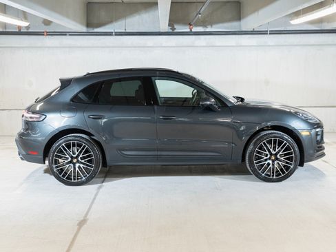 Certified 2026 Porsche Macan AWD/4WD image 8