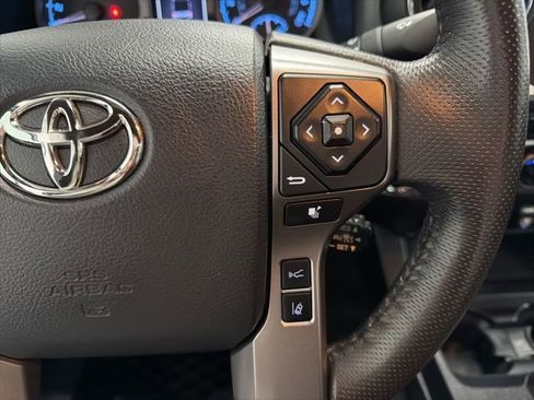 Used 2018 Toyota Tacoma Limited AWD/4WD image 18