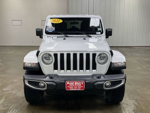 Used 2021 Jeep Wrangler Unlimited Sahara w/ Cold Weather Group AWD/4WD image 2