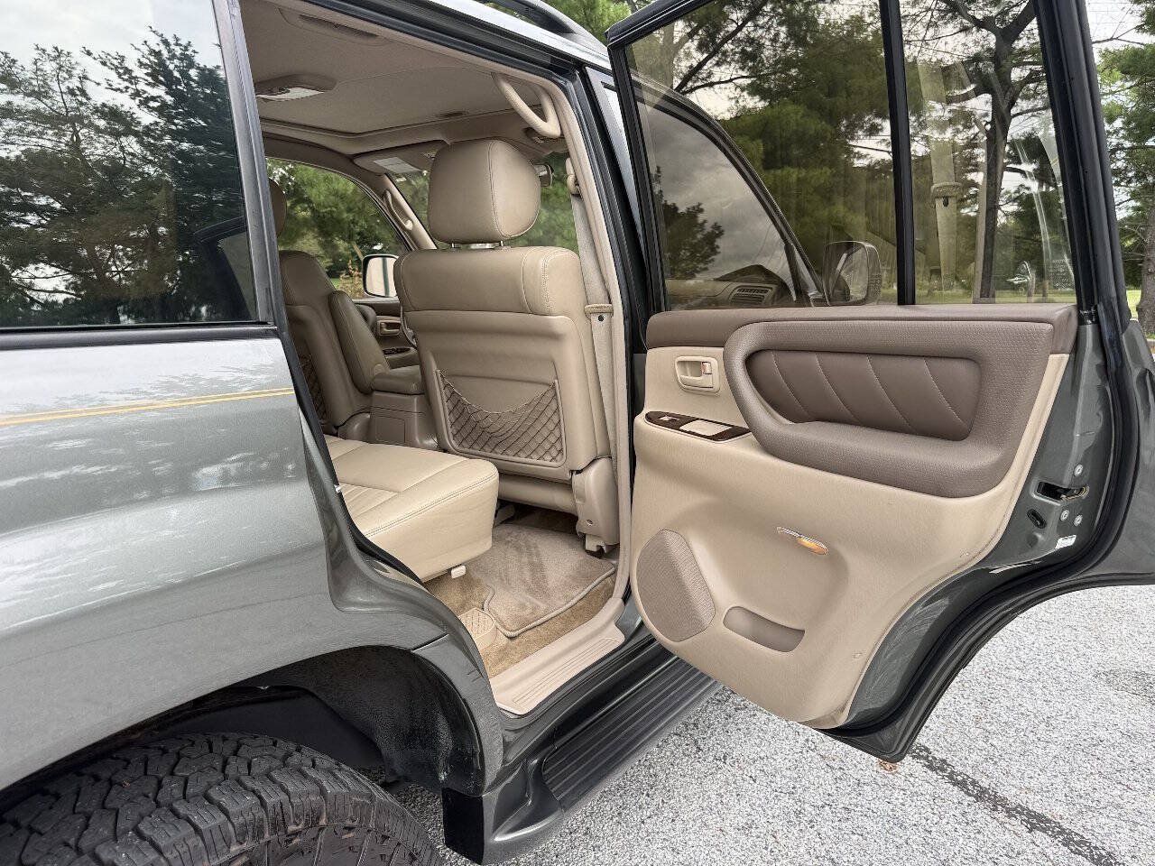 Used 2000 Toyota Land Cruiser AWD/4WD image 73