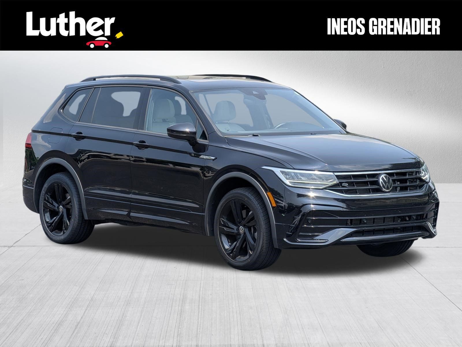 Used 2024 Volkswagen Tiguan SE R-Line AWD/4WD image 1