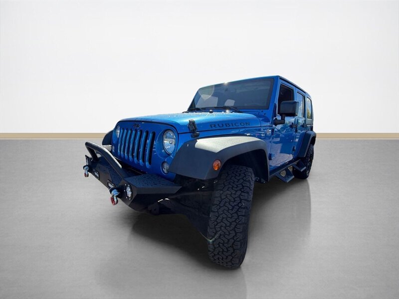 Used 2015 Jeep Wrangler Unlimited Rubicon w/ Connectivity Group AWD/4WD image 7