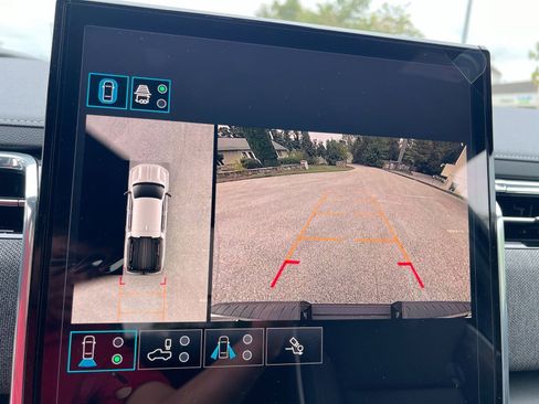 New 2026 GMC Sierra EV Elevation image 17