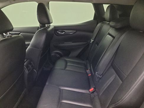 Used 2017 Nissan Rogue Sport SL image 18