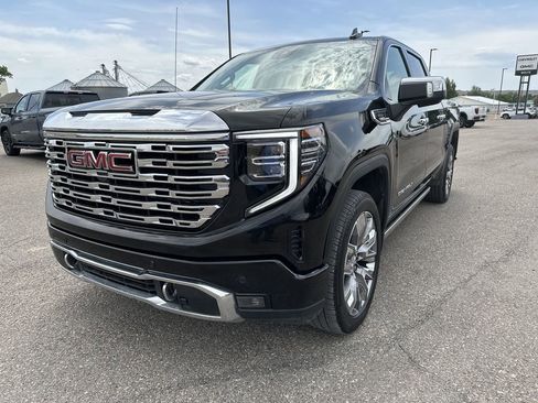 Used 2024 GMC Sierra 1500 Denali w/ Denali Reserve Package image 3
