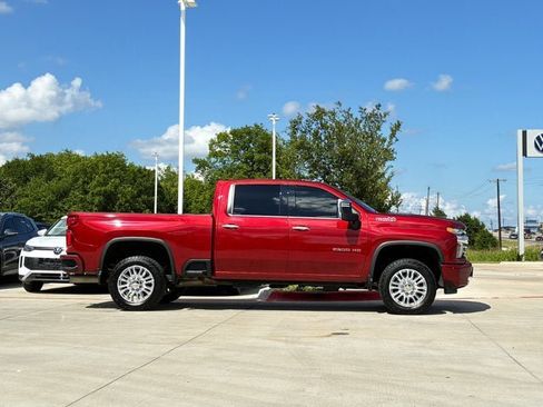 Used 2022 Chevrolet Silverado 2500 High Country w/ Safety Package II AWD/4WD image 7