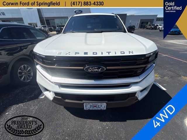 Used 2025 Ford Expedition Max King Ranch AWD/4WD image 2
