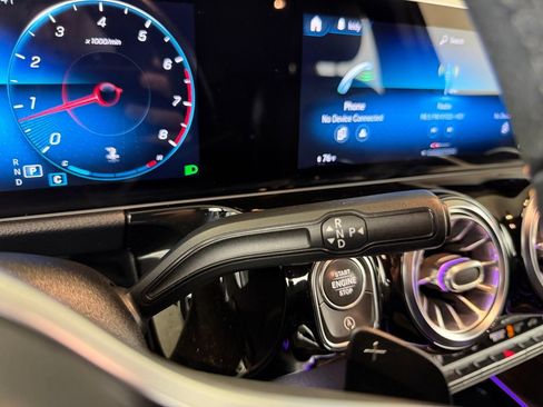 Used 2021 Mercedes-Benz GLA 250 4MATIC image 24