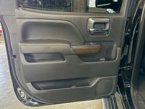 Used 2017 GMC Sierra 1500 Denali w/ Denali Ultimate Package AWD/4WD image 14