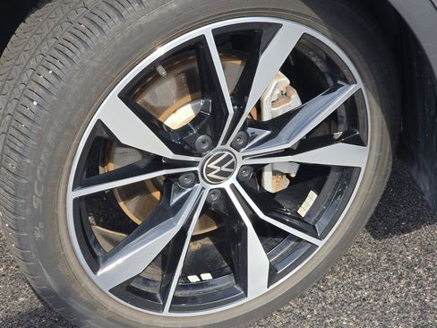 Used 2023 Volkswagen Tiguan SEL R-Line AWD/4WD image 21