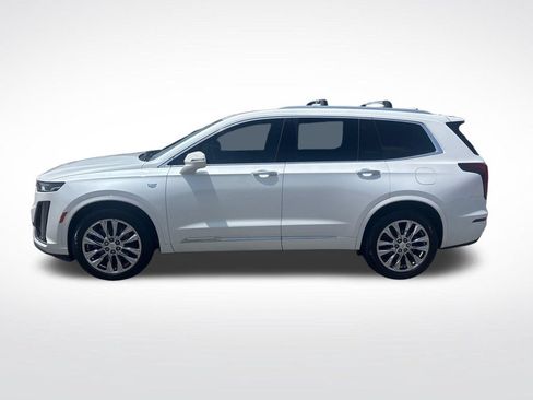 Used 2020 Cadillac XT6 Premium Luxury FWD image 2