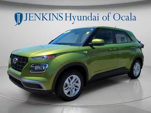 Certified 2023 Hyundai Venue SE FWD image 7