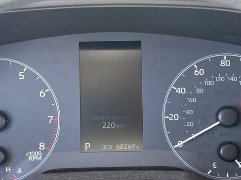 Used 2023 Toyota Corolla LE FWD image 12