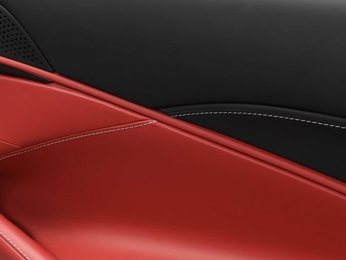 Certified 2025 Ferrari Roma Spider RWD image 31