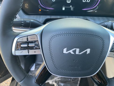 New 2025 Kia Telluride EX image 22