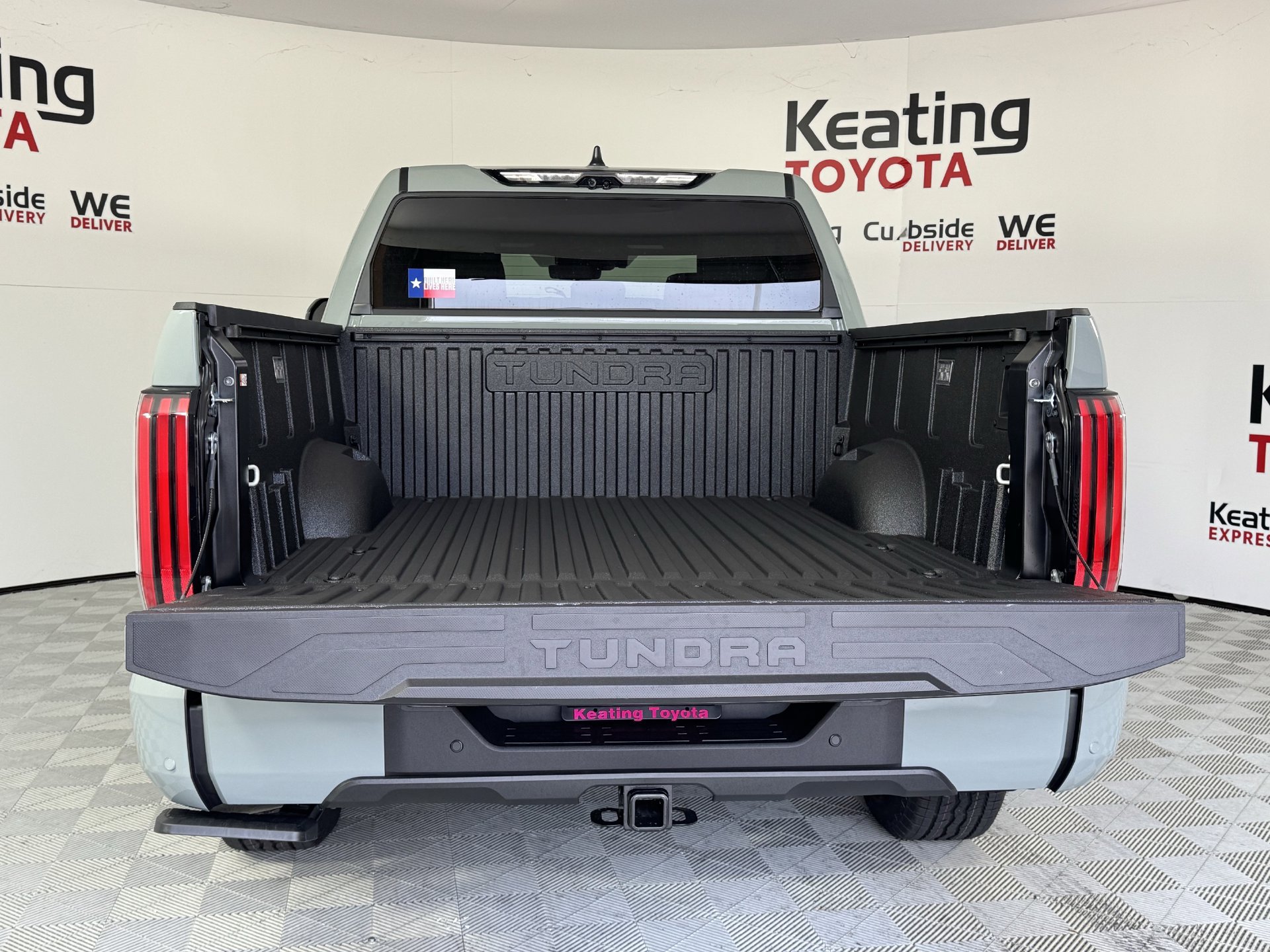 New 2026 Toyota Tundra Platinum w/ TRD Off-Road Package AWD/4WD image 11