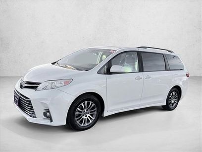 Used 2020 Toyota Sienna XLE