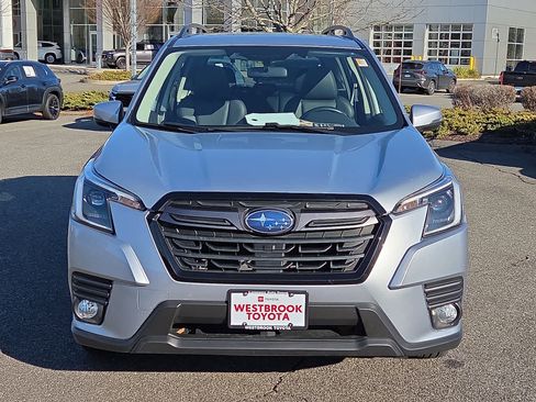Used 2022 Subaru Forester Limited image 2