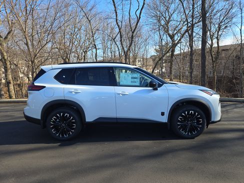 New 2026 Nissan Rogue SV image 2