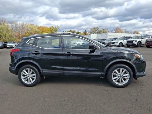 Used 2019 Nissan Rogue Sport SV image 7