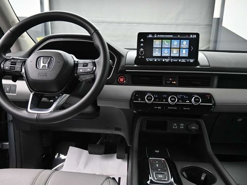 Used 2024 Honda Pilot EX-L image 14