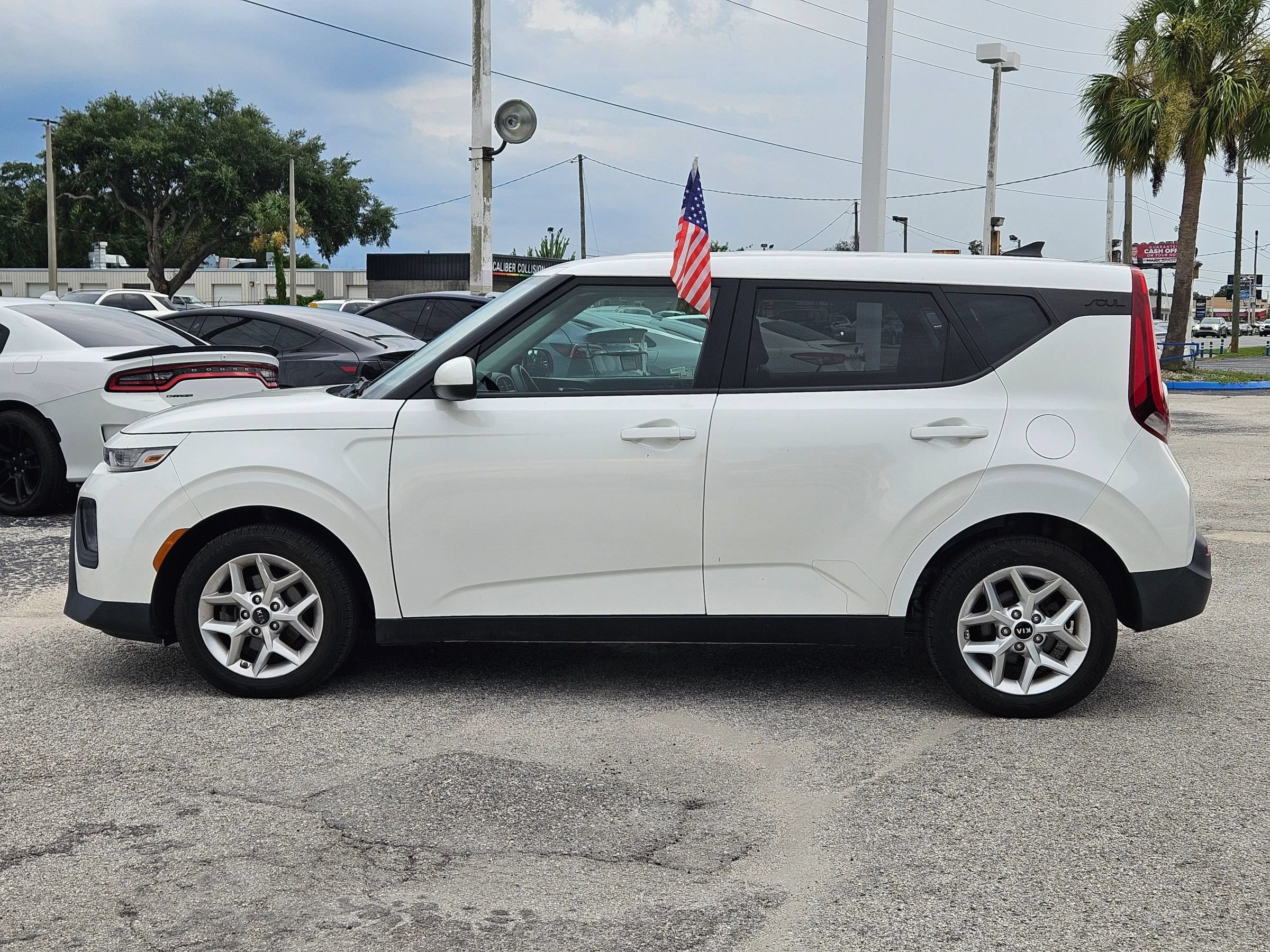 Used 2021 Kia Soul S FWD image 5