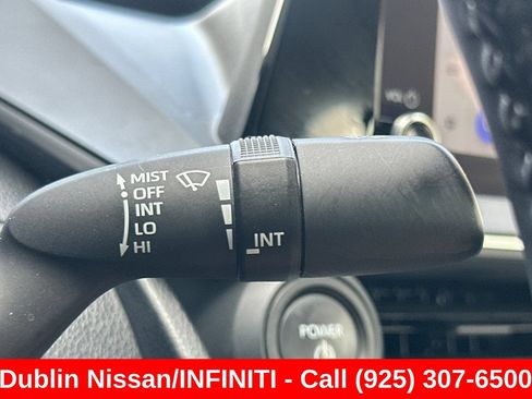 Used 2025 Toyota Prius LE FWD image 38