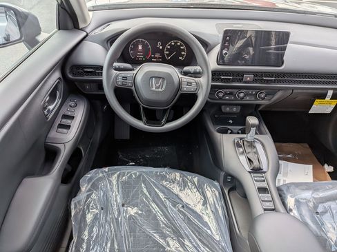 New 2026 Honda HR-V LX image 28