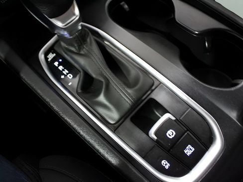 Used 2019 Hyundai Santa Fe SE FWD image 14
