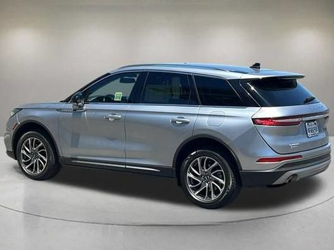 Certified 2022 Lincoln Corsair FWD image 4