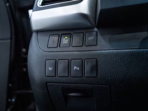 Used 2015 Toyota Highlander Limited image 23