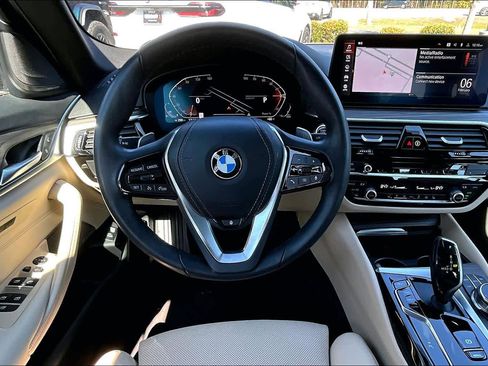 Certified 2023 BMW 540i w/ Premium Package image 6