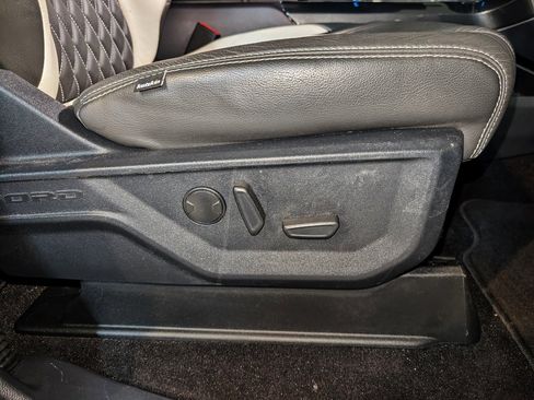 Used 2022 Ford F150 XLT w/ Equipment Group 302A High image 32