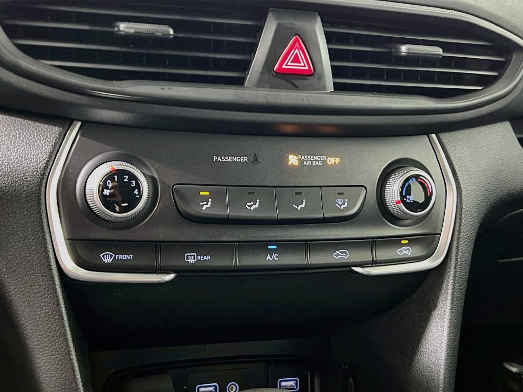 Used 2020 Hyundai Santa Fe SE w/ Cargo Package FWD image 22