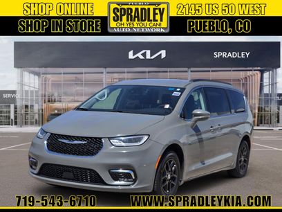 Used 2022 Chrysler Pacifica Touring-L