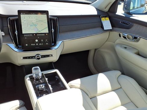 New 2026 Volvo XC90 T8 Ultra w/ Protection Package Premier image 10